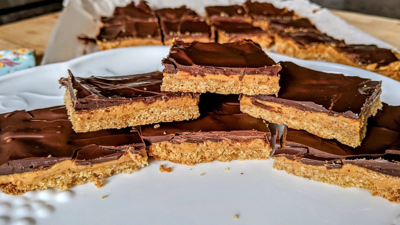 Peanut Butter Chocolate Cookie Bars
