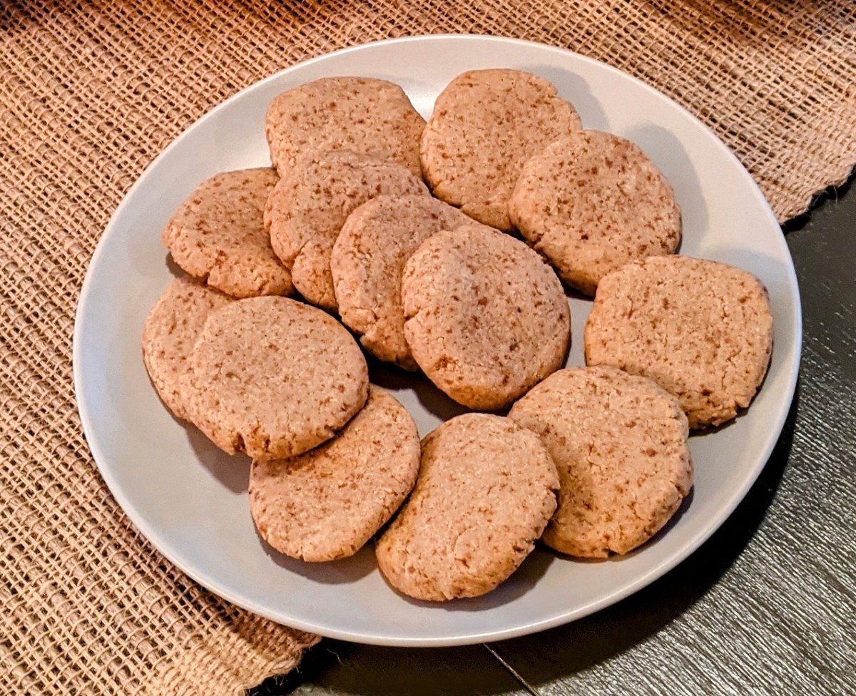 Spiced Shortbread Cookies